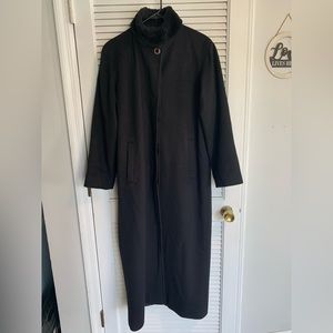 Perry Ellis women’s black wool long coat faux fur collar size 6